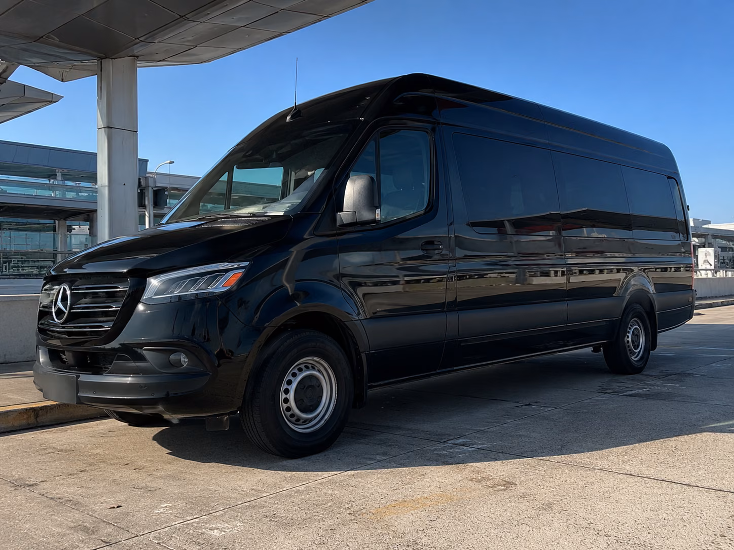 guest shuttles to summer crush vineyard winery and wedding venues around port st lucie