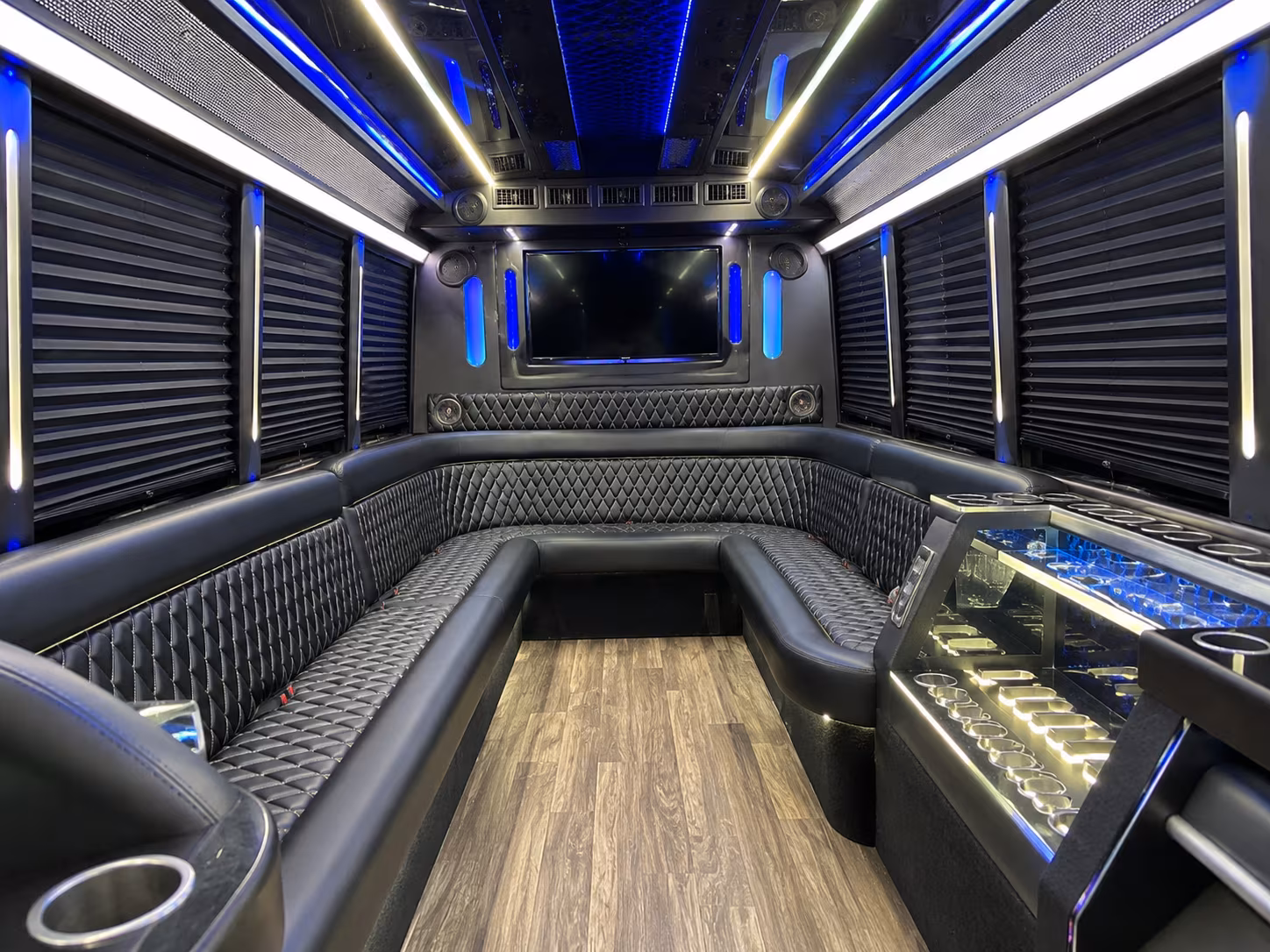 rent a port st lucie prom party bus or charter bus today